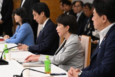 サンプル 労働組合が見通しを協議　影響広がる